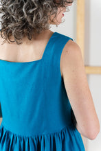 Load image into Gallery viewer, Laureles Square-Neck Top & Dress - Sewing Pattern - Liesl & Co - Sizes 0-20 - Diff 1/4