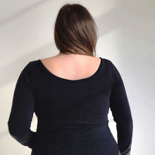Load image into Gallery viewer, Skyline Tee Curvy Fit - Sewing Pattern - Sew House Seven  - Sizes 16-34
