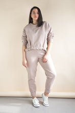 Load image into Gallery viewer, Plateau Joggers - Sewing Pattern - Closet Core - Sizes 0-20
