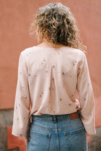 Load image into Gallery viewer, Geneva V-Neck Blouse - Sewing Pattern - Liesl &amp; Co - Sizes 0-20 - Diff 2/4
